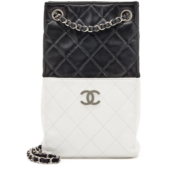 CHANEL Pre-Owned 2008-2009 Black & White Quilted Lambskin Vertical Shopping Bag - Picture 1 of 12